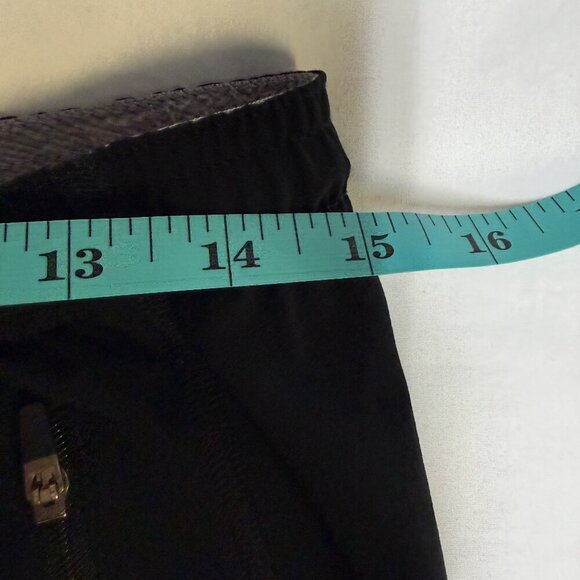Patagonia Women’s Performance Pants M Black 32” Inseam Zip Pockets EUC - Picture 11 of 11